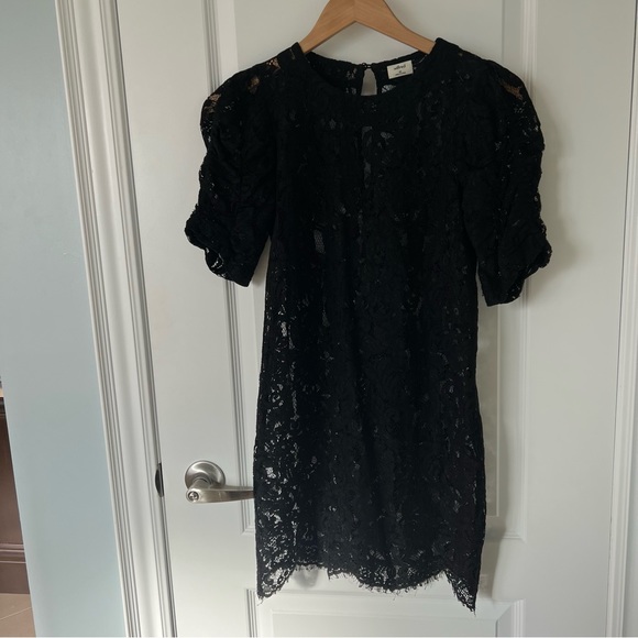 Wilfred Aritzia lace mini dress or long top no lining Xs - Picture 1 of 5